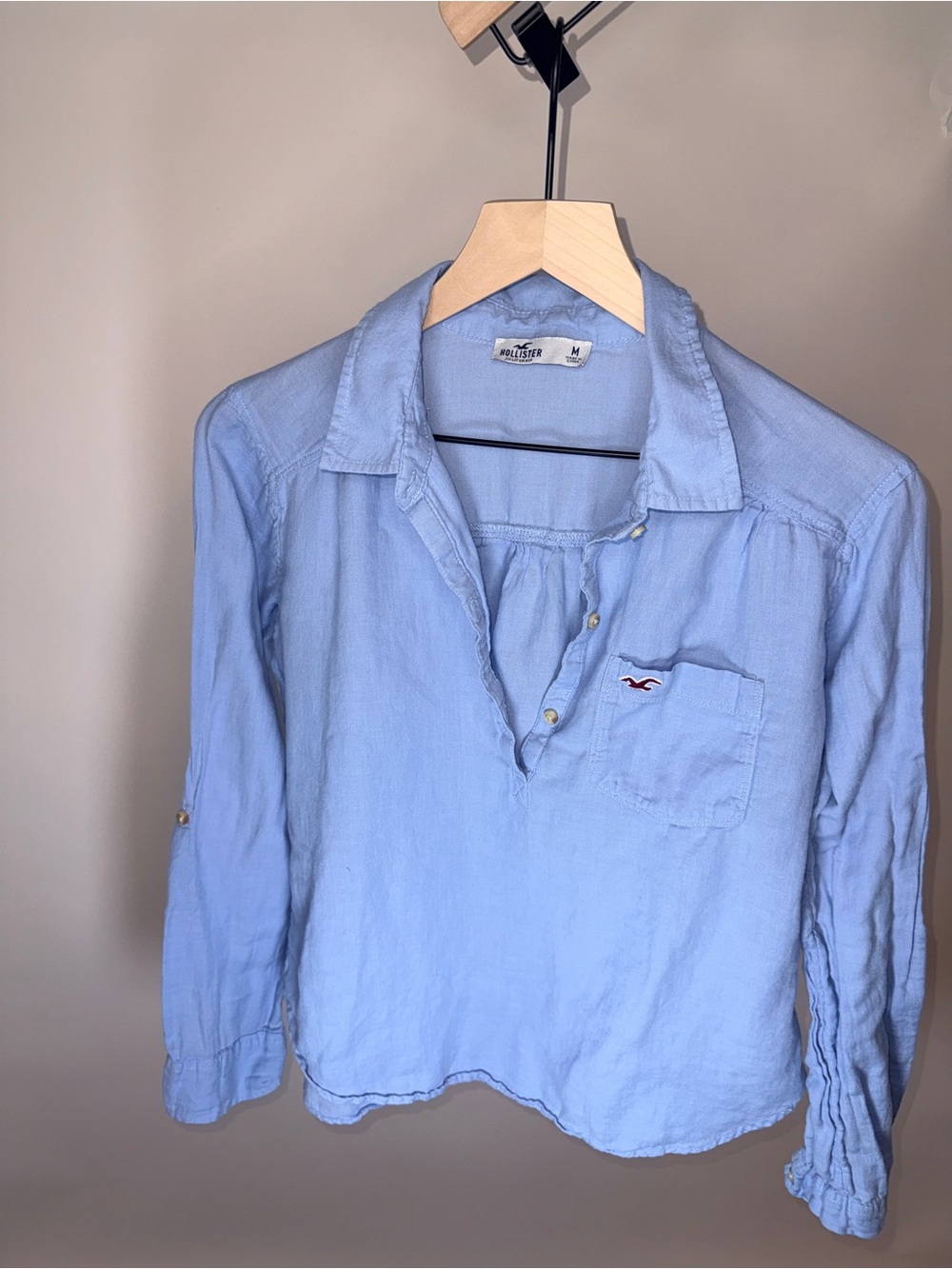 Hollister Women’s Blue Button Down Shirt Size M Lightweight Casual Top